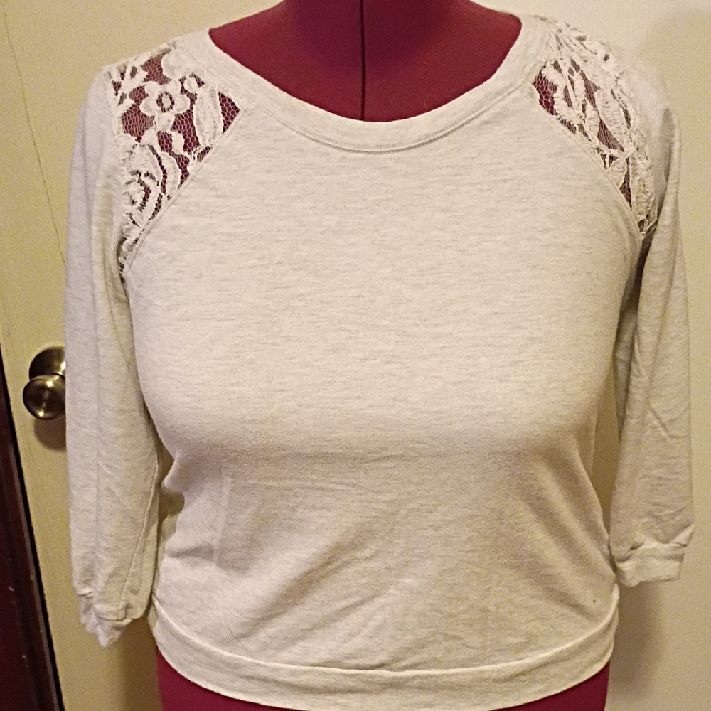 Women's Lace Shoulder Top - Cream